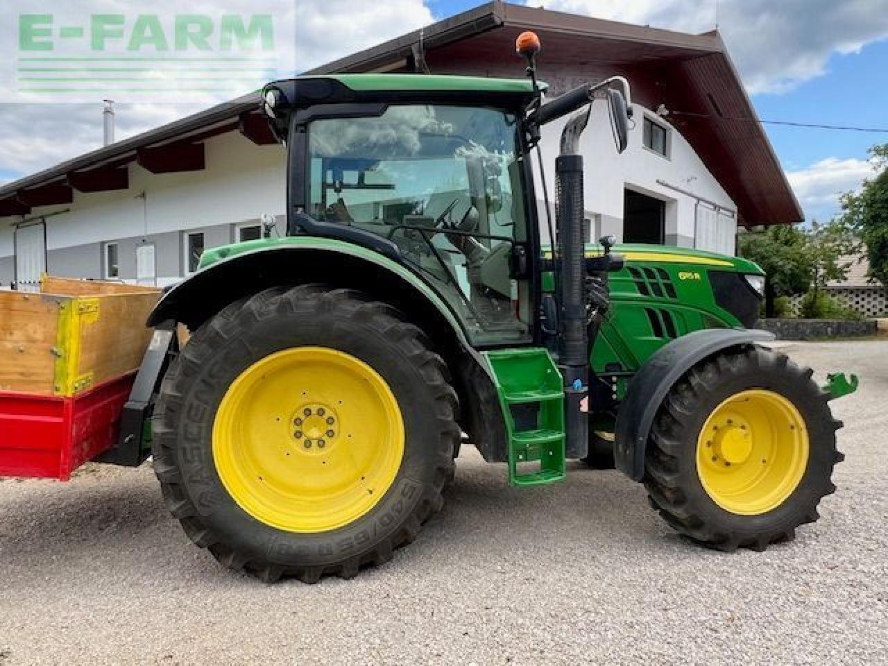 John Deere 6115R - Tractor: foto 2 John Deere 6115R - Tractor: foto 2