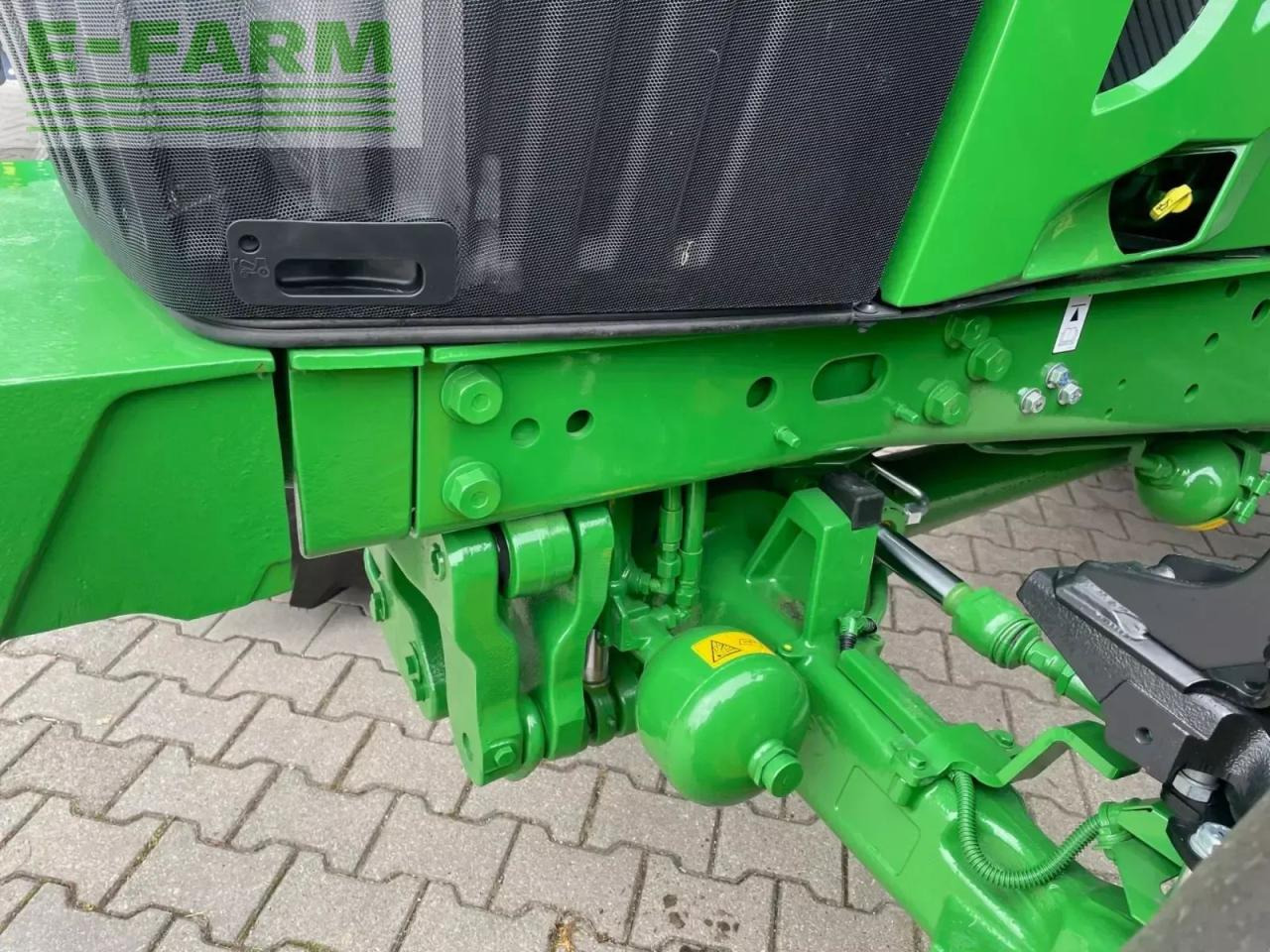 John Deere 6120m - Tractor: foto 5 John Deere 6120m - Tractor: foto 5