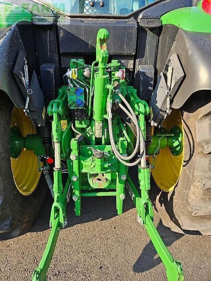Tractor John Deere 6120m: foto 13