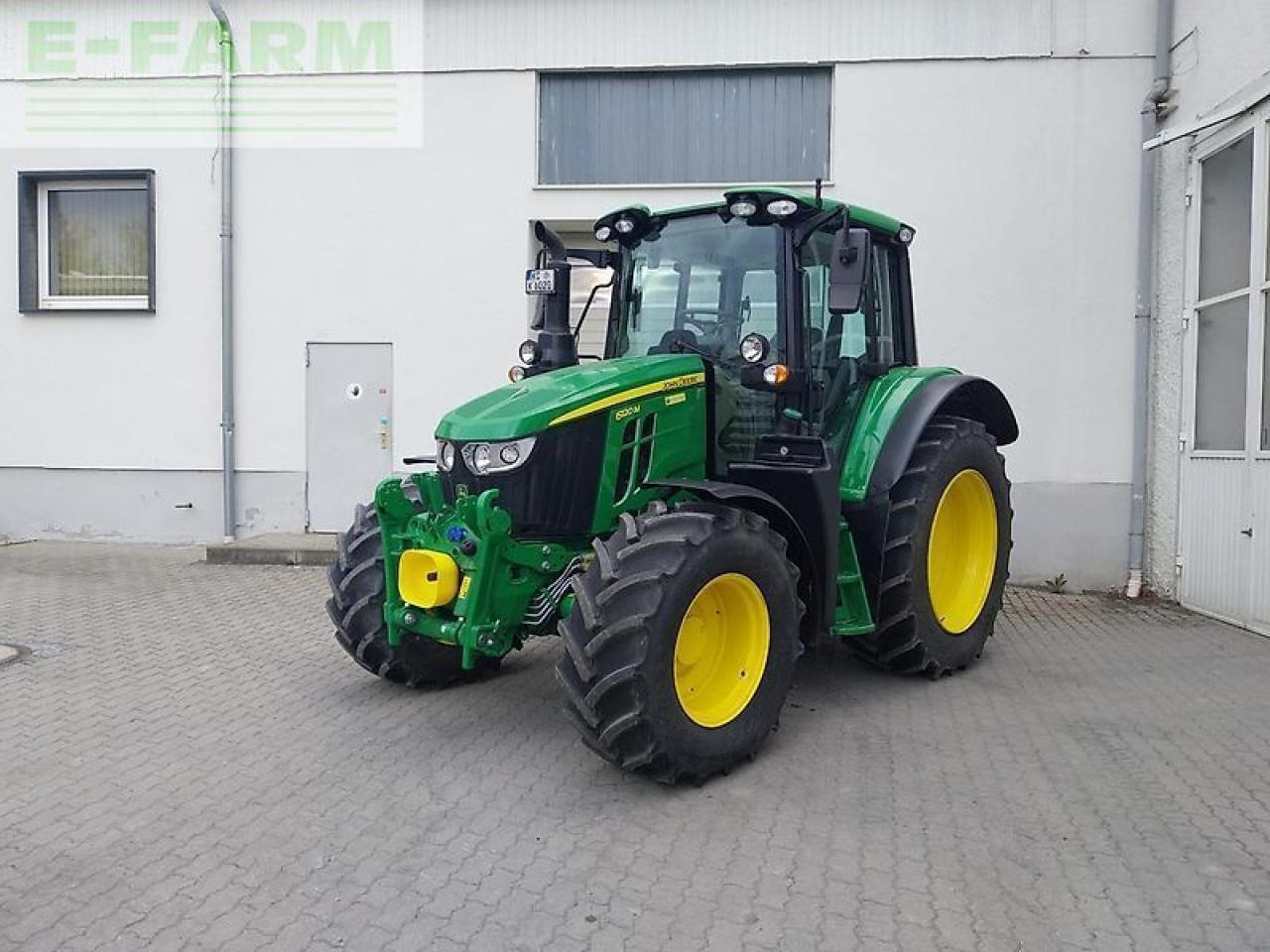 John Deere 6120m - Tractor: foto 1 John Deere 6120m - Tractor: foto 1