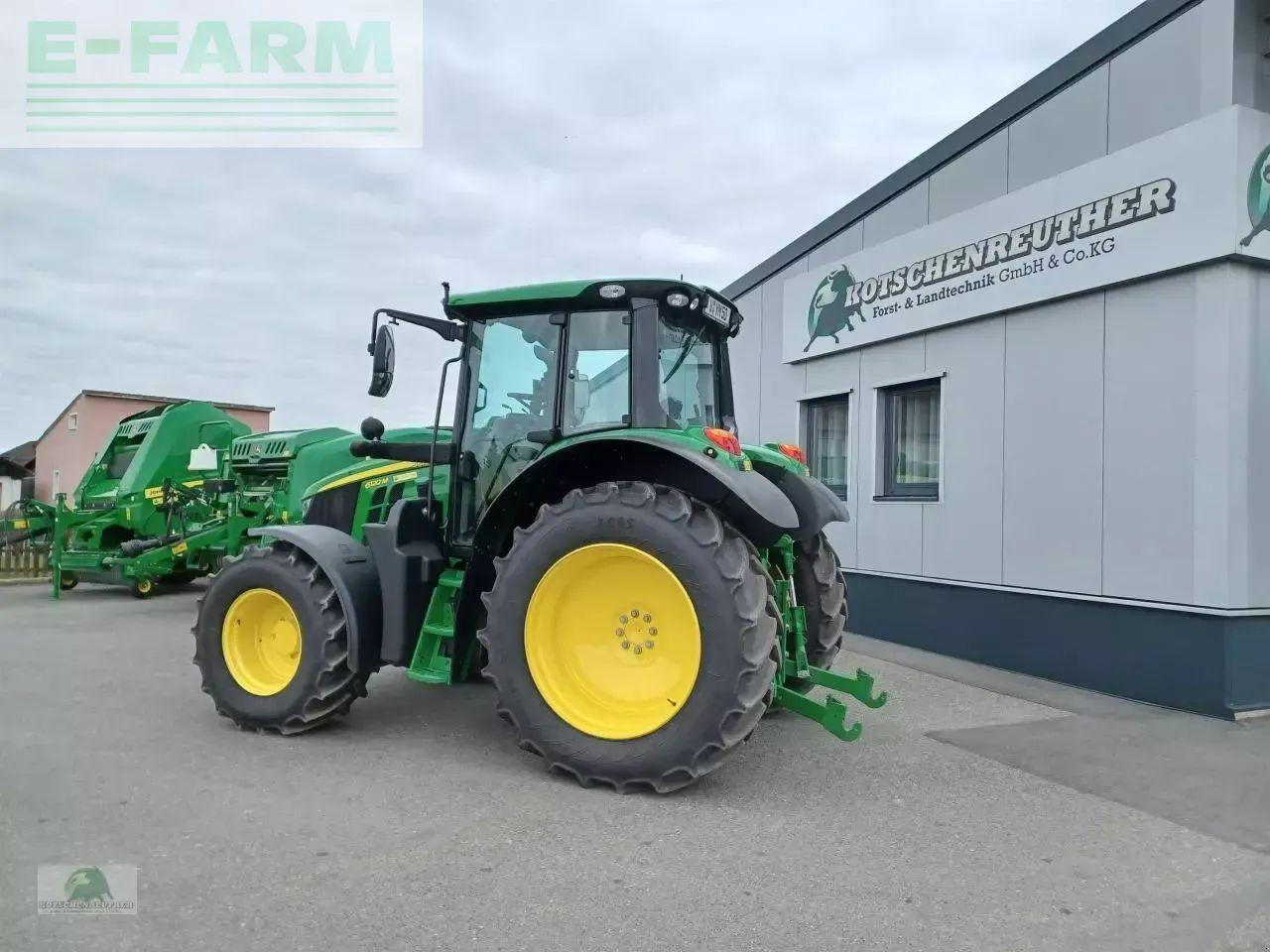 John Deere 6120m - Tractor: foto 2 John Deere 6120m - Tractor: foto 2