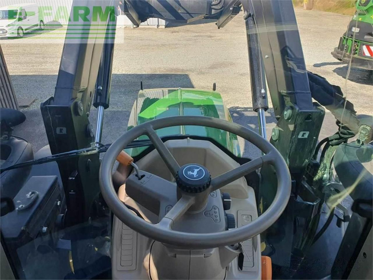 Tractor John Deere 6130 m: foto 7