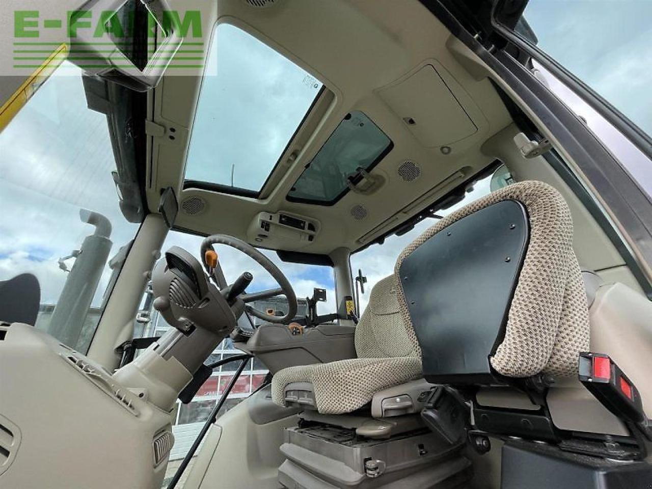 Tractor John Deere 6130r: foto 9