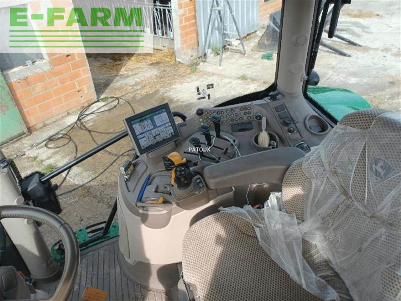 John Deere 6130r - Tractor: foto 5 John Deere 6130r - Tractor: foto 5