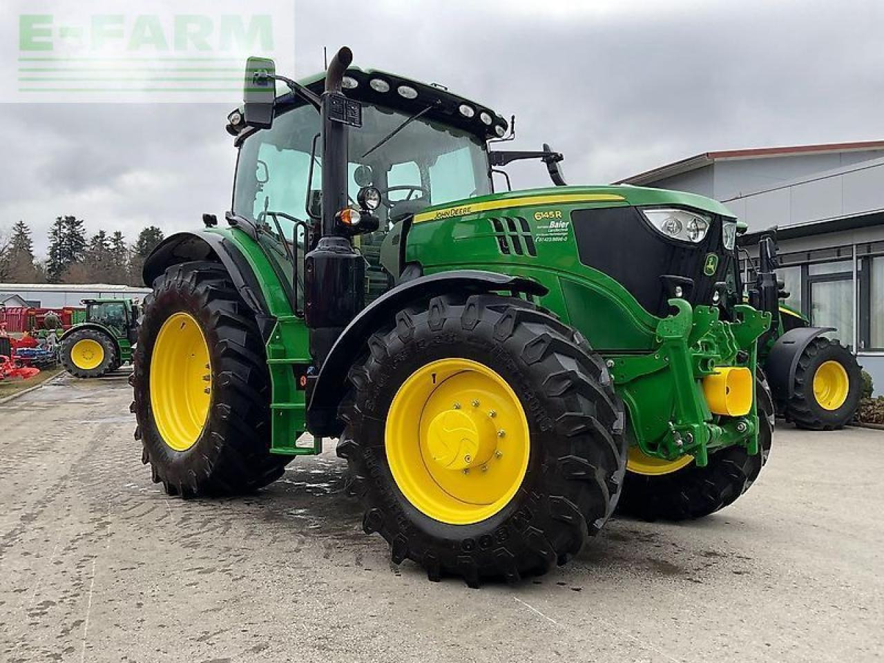 John Deere 6145r - Tractor: foto 2 John Deere 6145r - Tractor: foto 2