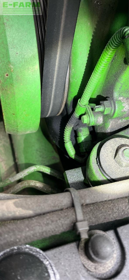 John Deere 6155 R - Tractor: foto 3 John Deere 6155 R - Tractor: foto 3