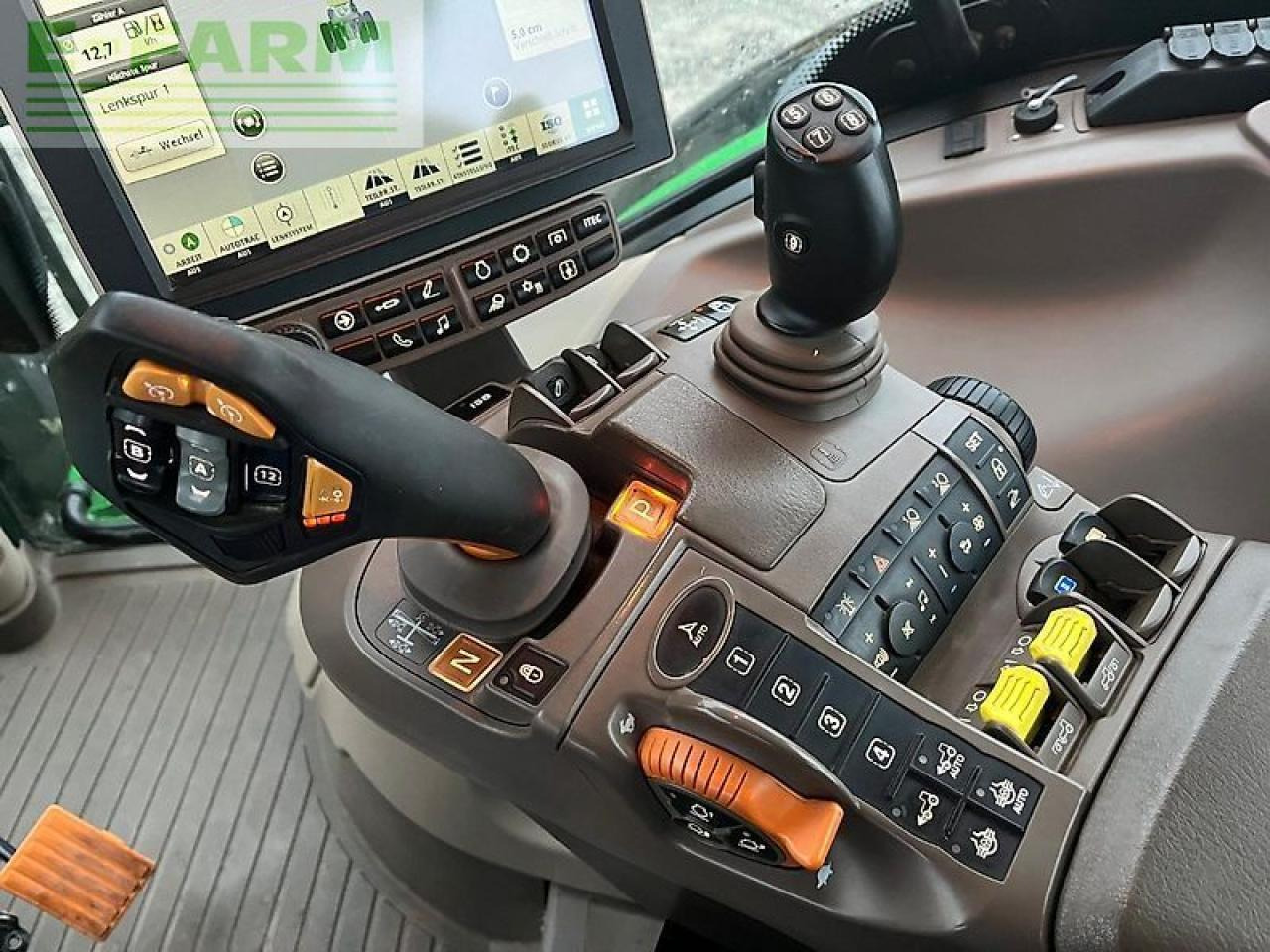 Tractor John Deere 6155r: foto 19