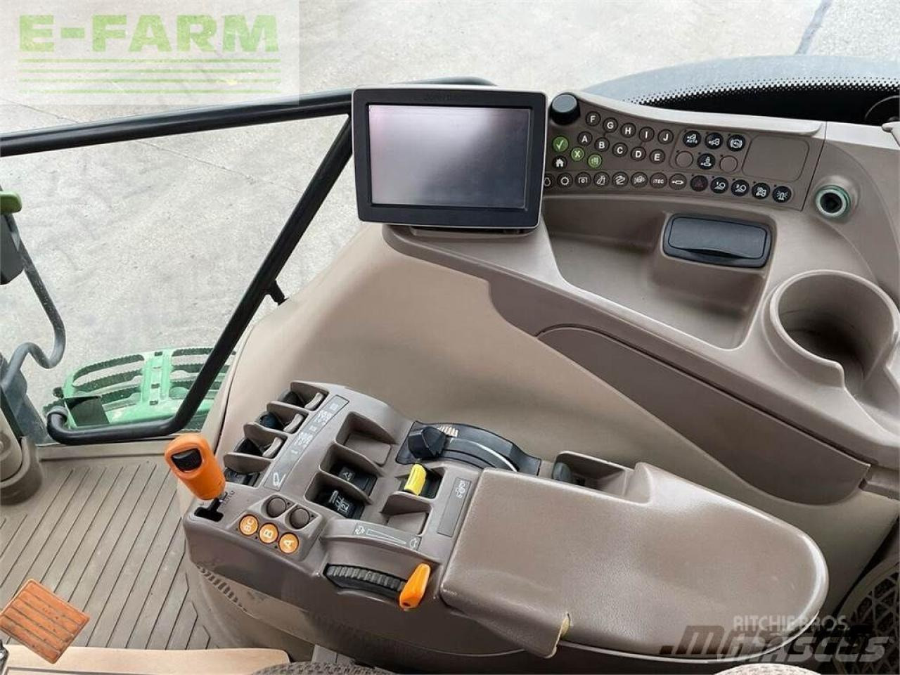 Tractor John Deere 6210r: foto 22 Tractor John Deere 6210r: foto 22