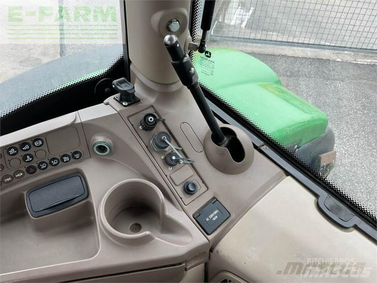 Tractor John Deere 6210r: foto 23 Tractor John Deere 6210r: foto 23