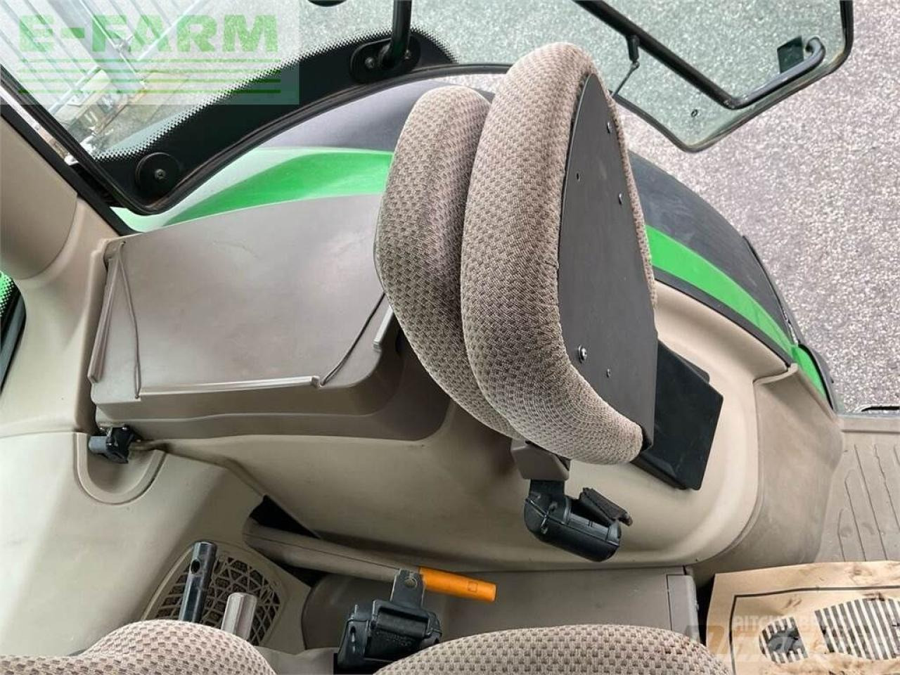 Tractor John Deere 6210r: foto 24 Tractor John Deere 6210r: foto 24