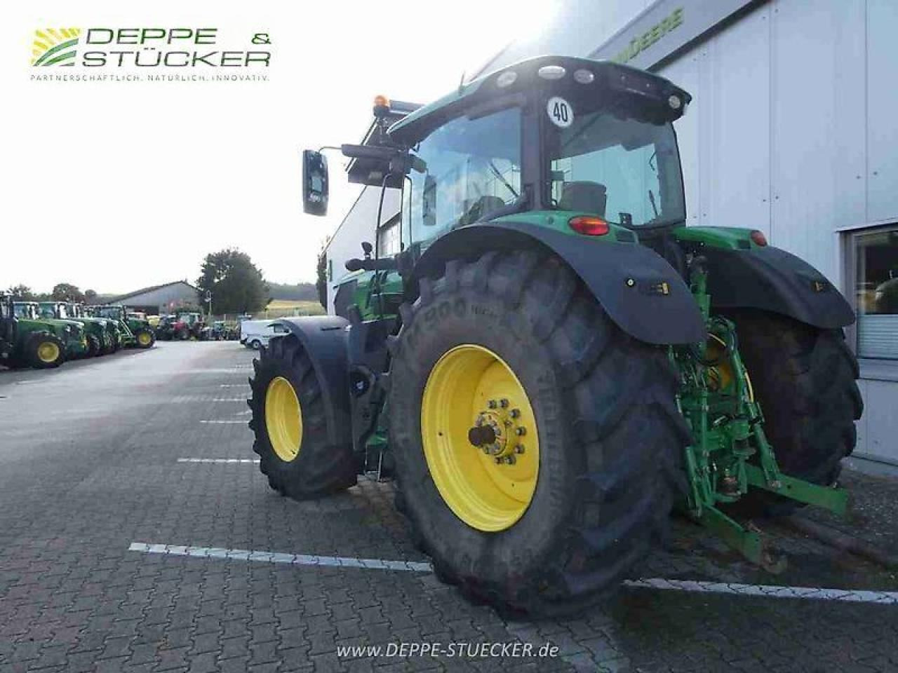 John Deere 6215r - Tractor: foto 4 John Deere 6215r - Tractor: foto 4