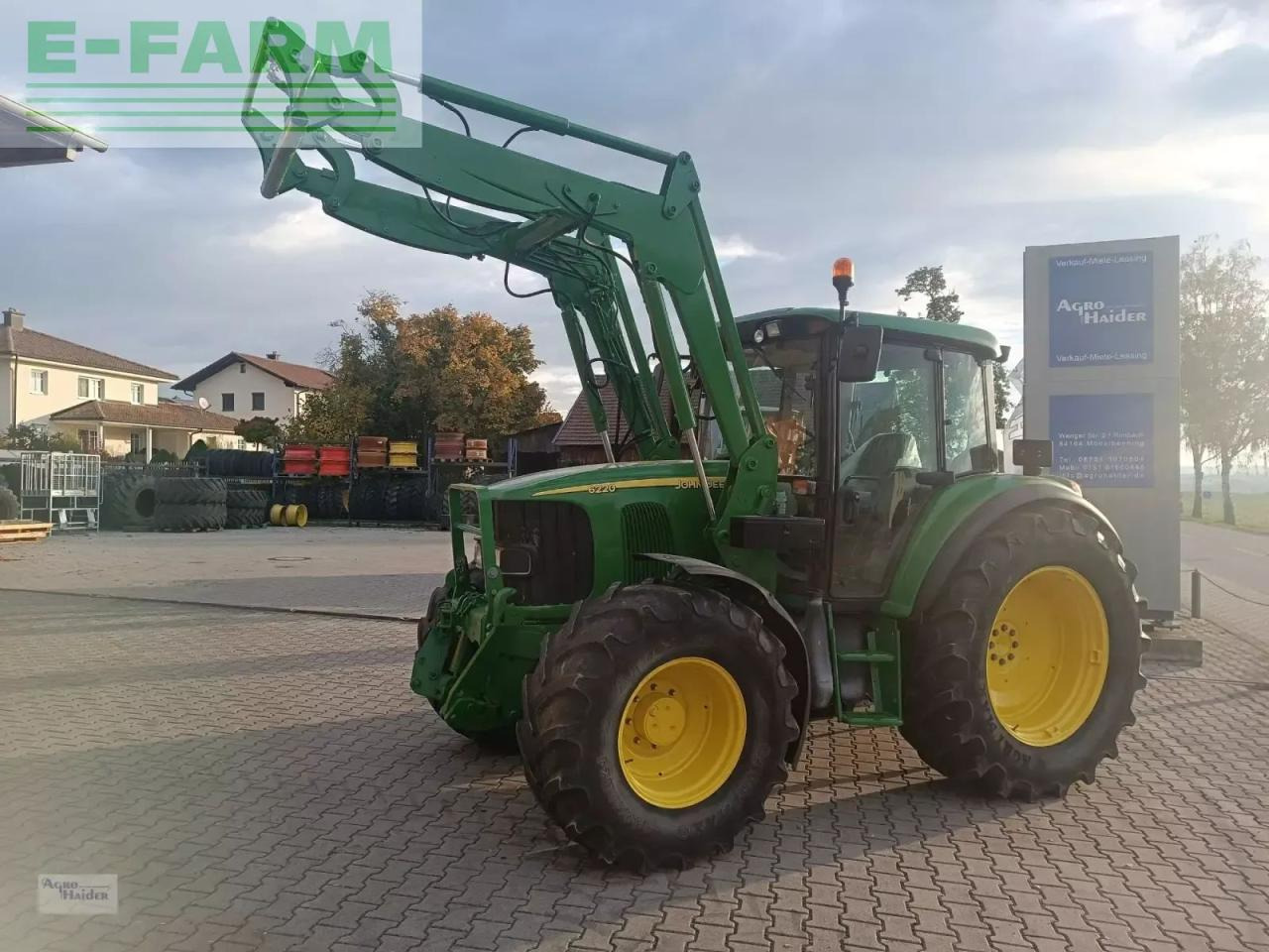 John Deere 6220se - Tractor: foto 4 John Deere 6220se - Tractor: foto 4