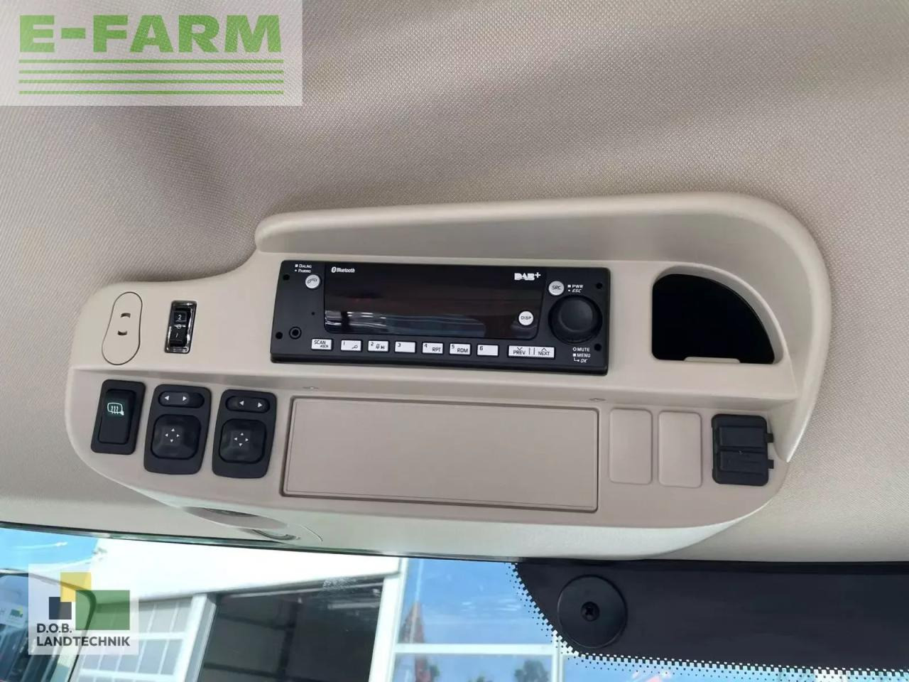 Tractor John Deere 6250r: foto 12