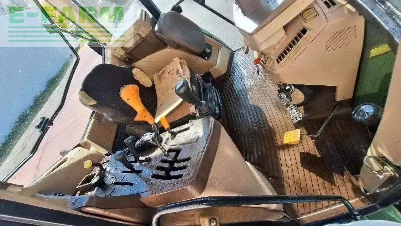 John Deere 6310 - Tractor: foto 2 John Deere 6310 - Tractor: foto 2