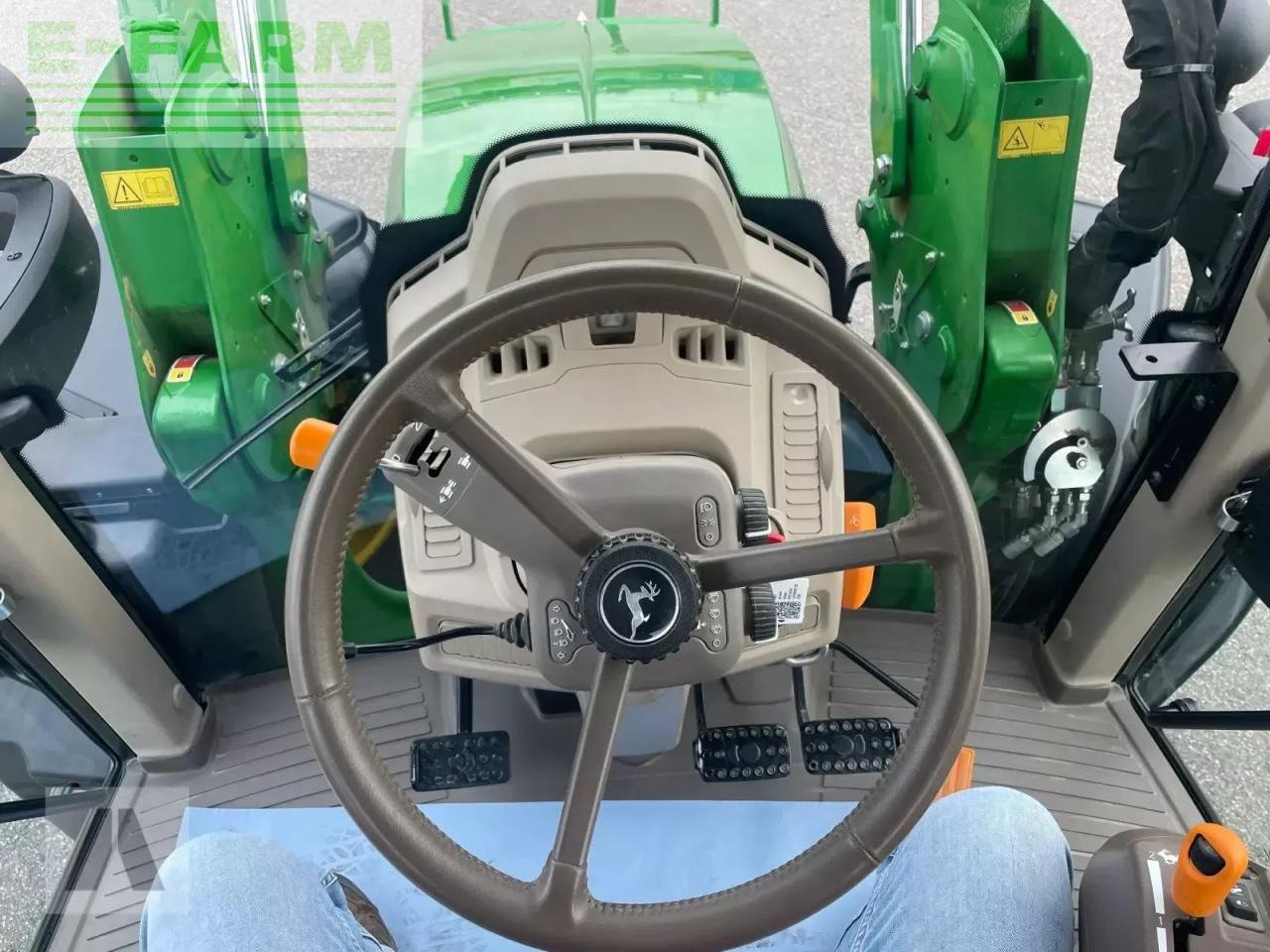 Tractor John Deere 6m125: foto 20 Tractor John Deere 6m125: foto 20