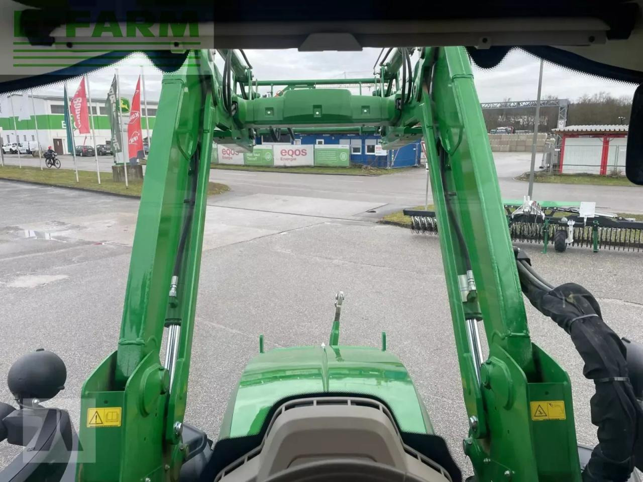 Tractor John Deere 6m125: foto 19 Tractor John Deere 6m125: foto 19