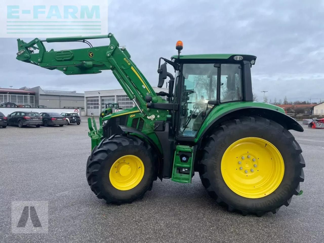 John Deere 6m125 - Tractor: foto 4 John Deere 6m125 - Tractor: foto 4