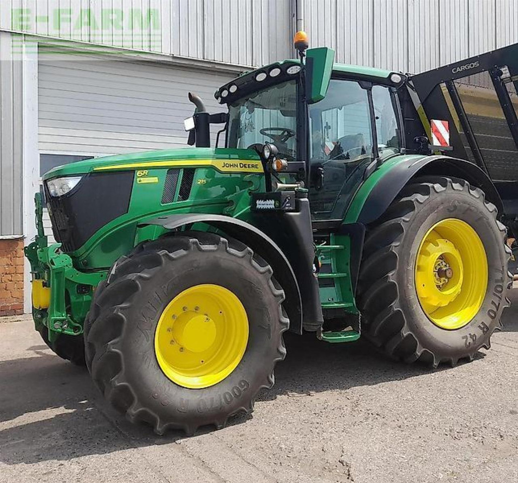 John Deere 6r 215 - Tractor: foto 1 John Deere 6r 215 - Tractor: foto 1