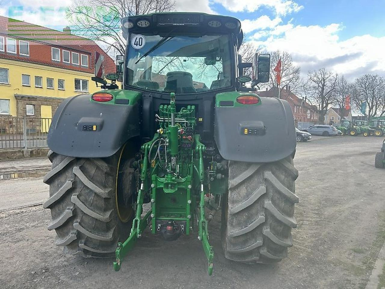 John Deere 6r 215 - Tractor: foto 5 John Deere 6r 215 - Tractor: foto 5