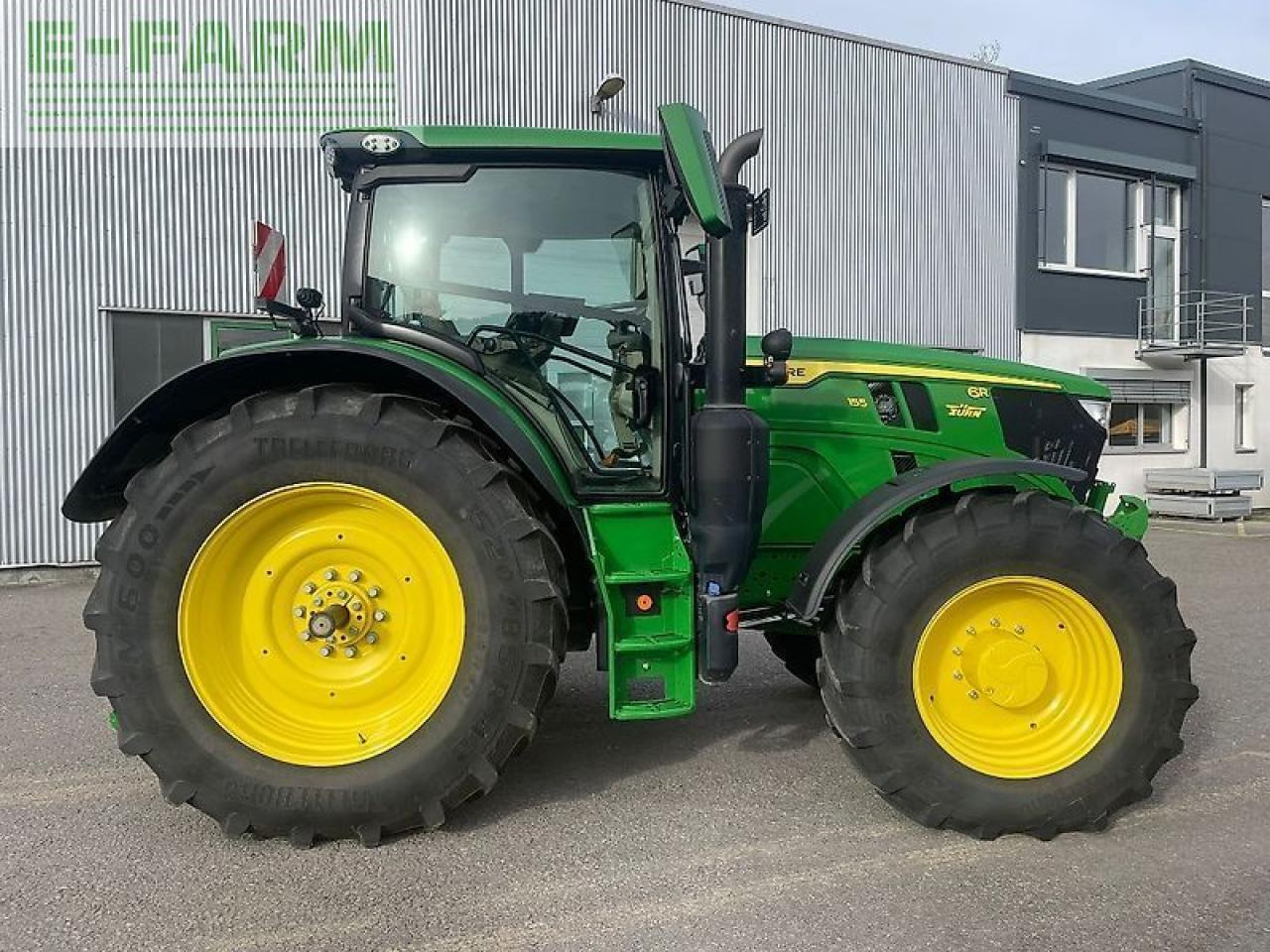 John Deere 6r155 / 6r 155 - Tractor: foto 1 John Deere 6r155 / 6r 155 - Tractor: foto 1