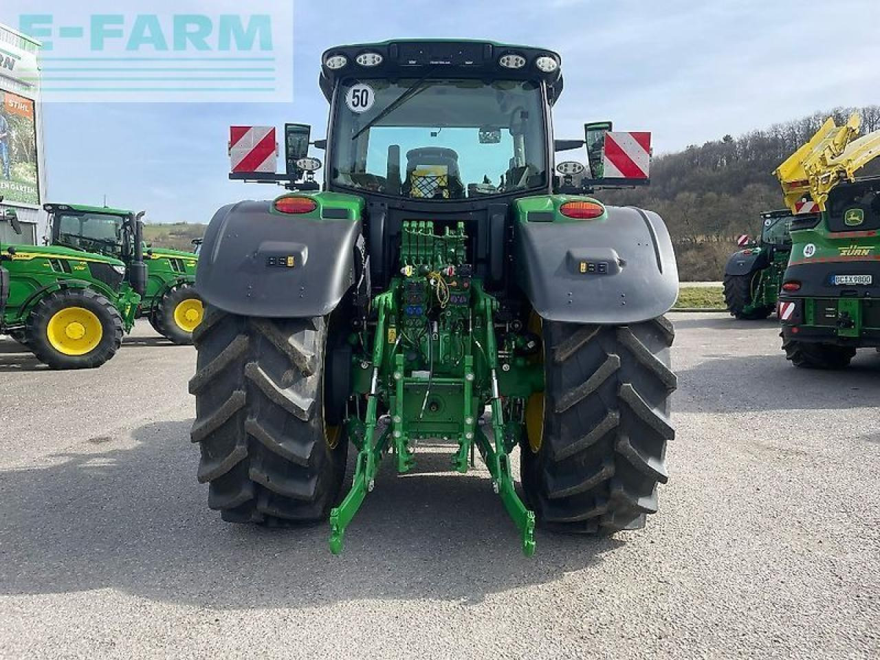 John Deere 6r215 / 6r 215 - Tractor: foto 4 John Deere 6r215 / 6r 215 - Tractor: foto 4