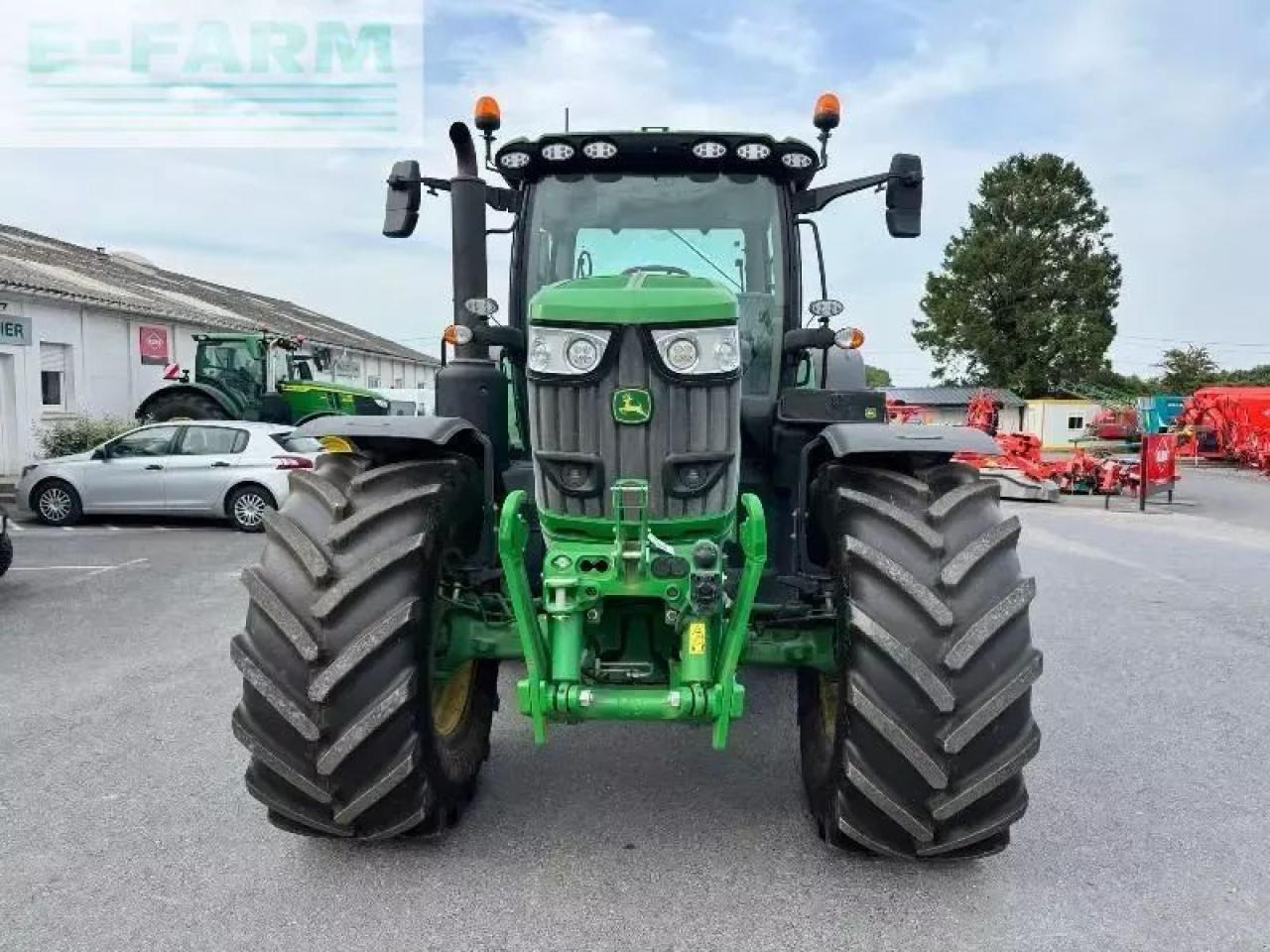 John Deere 6r215 - Tractor: foto 3 John Deere 6r215 - Tractor: foto 3