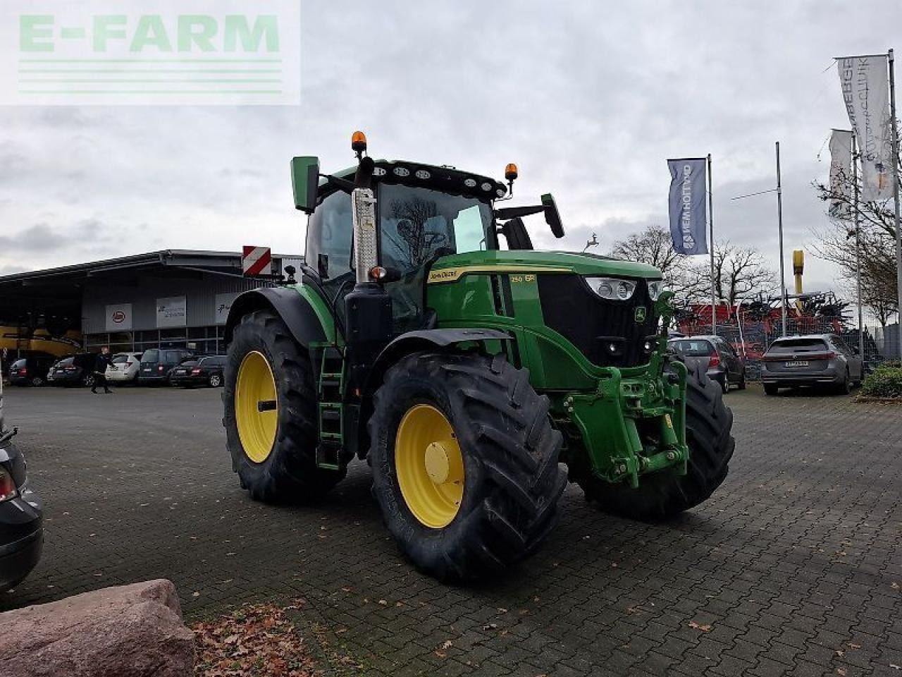 John Deere 6r250 autoqowr - Tractor: foto 4 John Deere 6r250 autoqowr - Tractor: foto 4