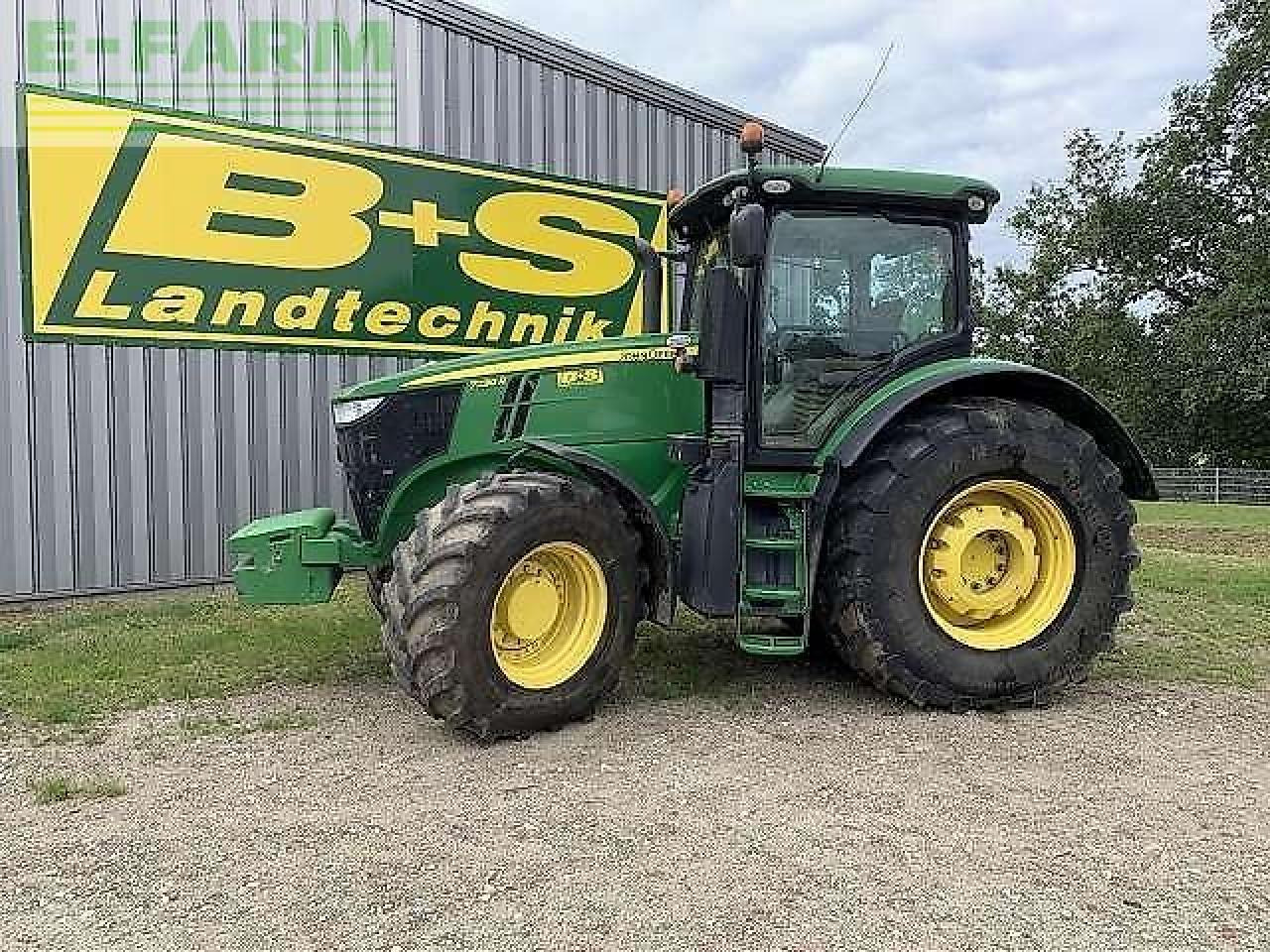 John Deere 7230r - Tractor: foto 1 John Deere 7230r - Tractor: foto 1