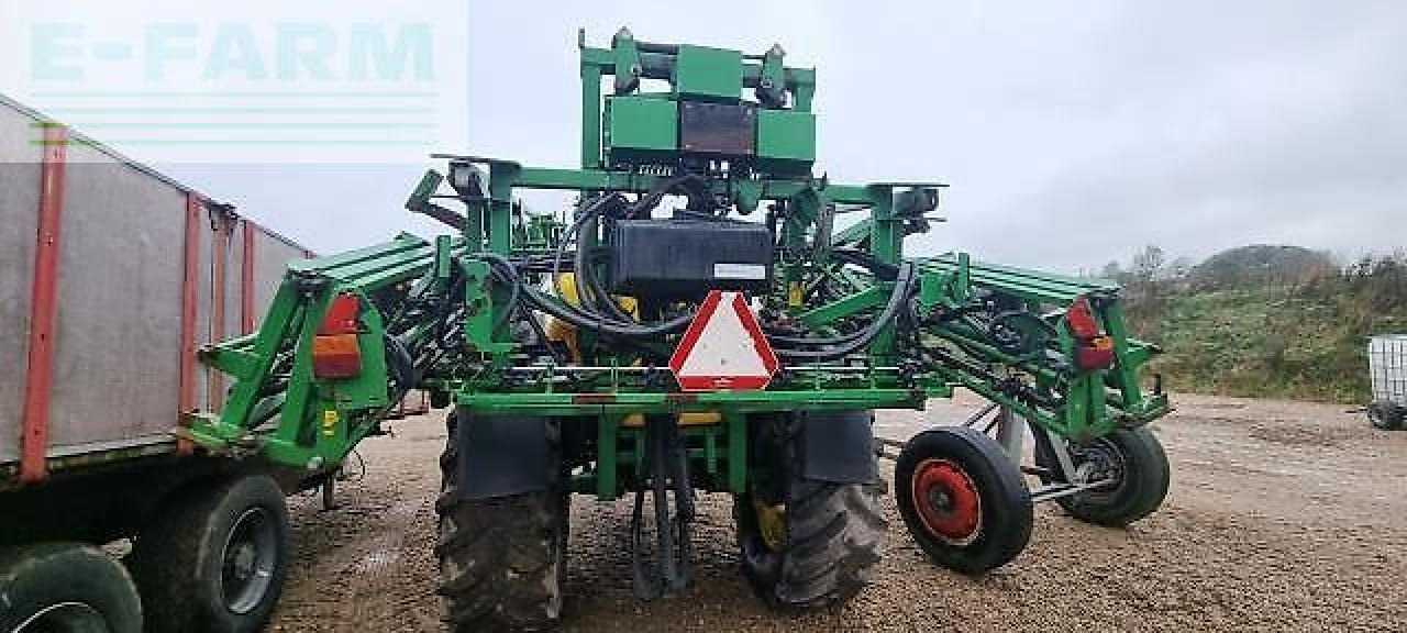 John Deere 740i 20/28m - Pulverizador arrastrado: foto 3 John Deere 740i 20/28m - Pulverizador arrastrado: foto 3