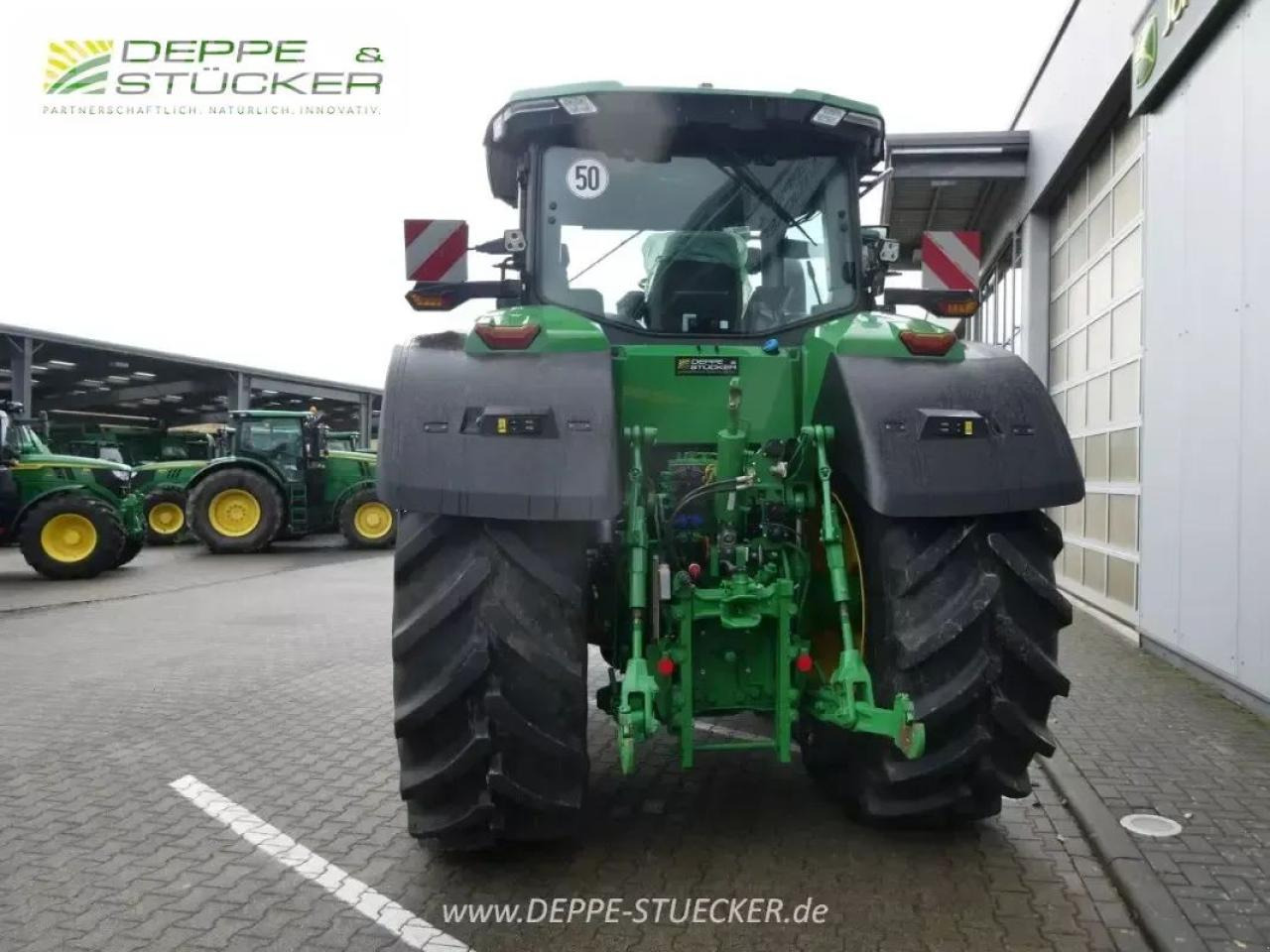 John Deere 7r 330 - Tractor: foto 4 John Deere 7r 330 - Tractor: foto 4
