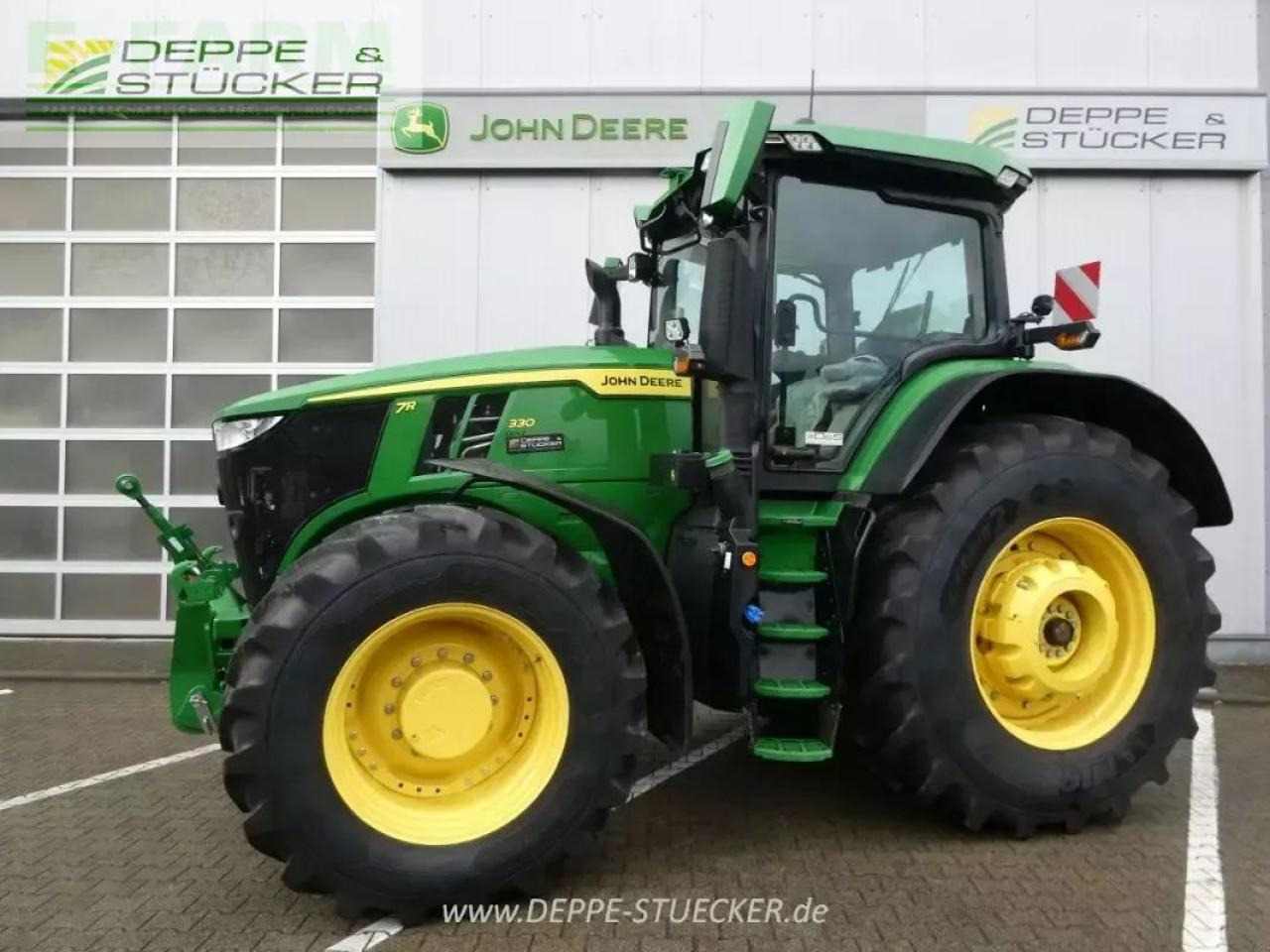 John Deere 7r 330 - Tractor: foto 2 John Deere 7r 330 - Tractor: foto 2