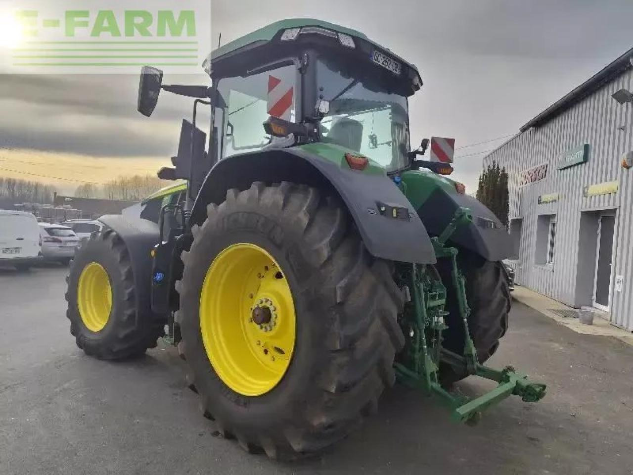 John Deere 7r 330 - Tractor: foto 5 John Deere 7r 330 - Tractor: foto 5