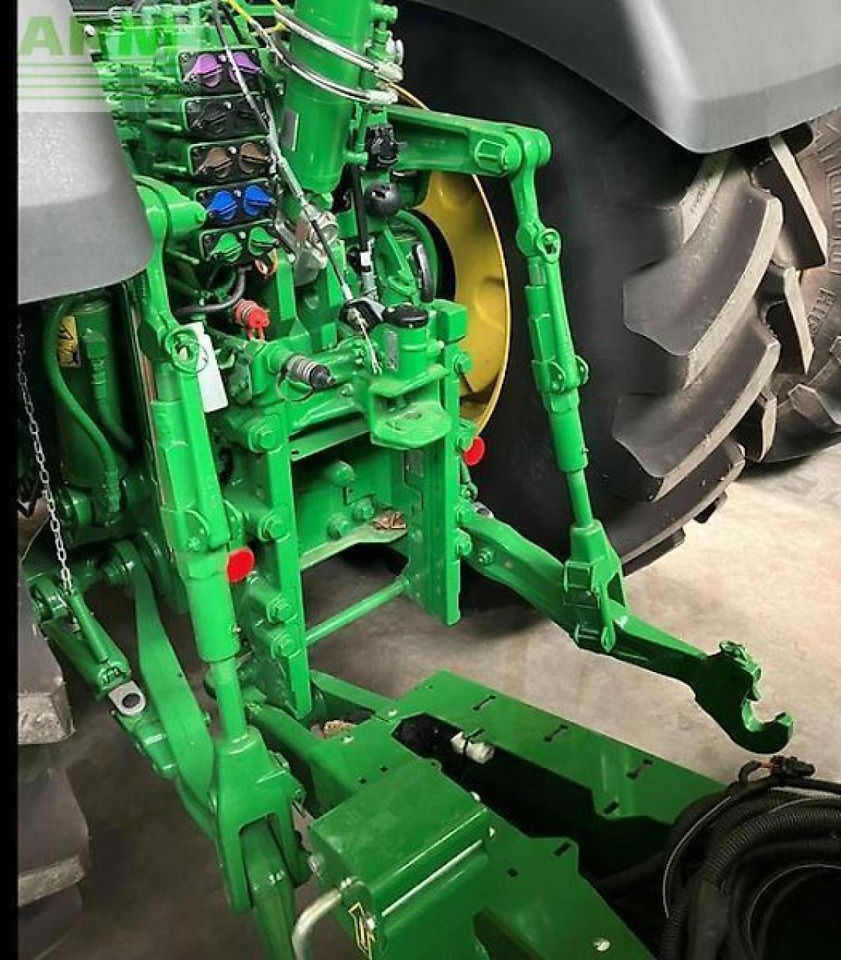 John Deere 7r 330 - Tractor: foto 2 John Deere 7r 330 - Tractor: foto 2