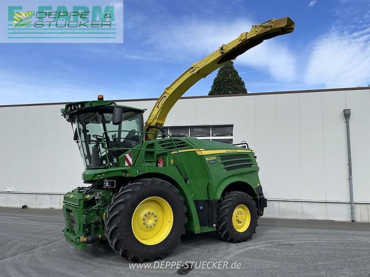 John Deere 8200i mit kemper 345 und kemper 639 - Cosechadora de forraje: foto 1 John Deere 8200i mit kemper 345 und kemper 639 - Cosechadora de forraje: foto 1