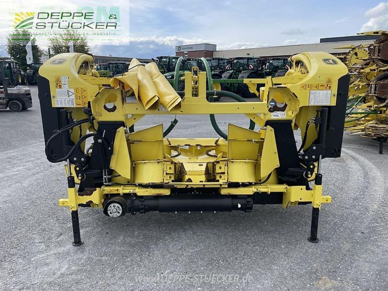 John Deere 8200i mit kemper 345 und kemper 639 - Cosechadora de forraje: foto 5 John Deere 8200i mit kemper 345 und kemper 639 - Cosechadora de forraje: foto 5