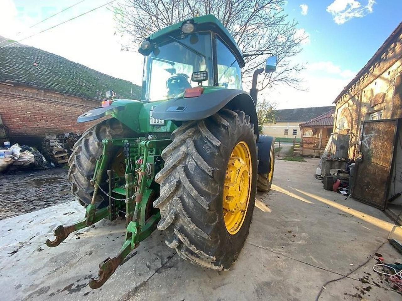 John Deere 8320 - Tractor: foto 4 John Deere 8320 - Tractor: foto 4