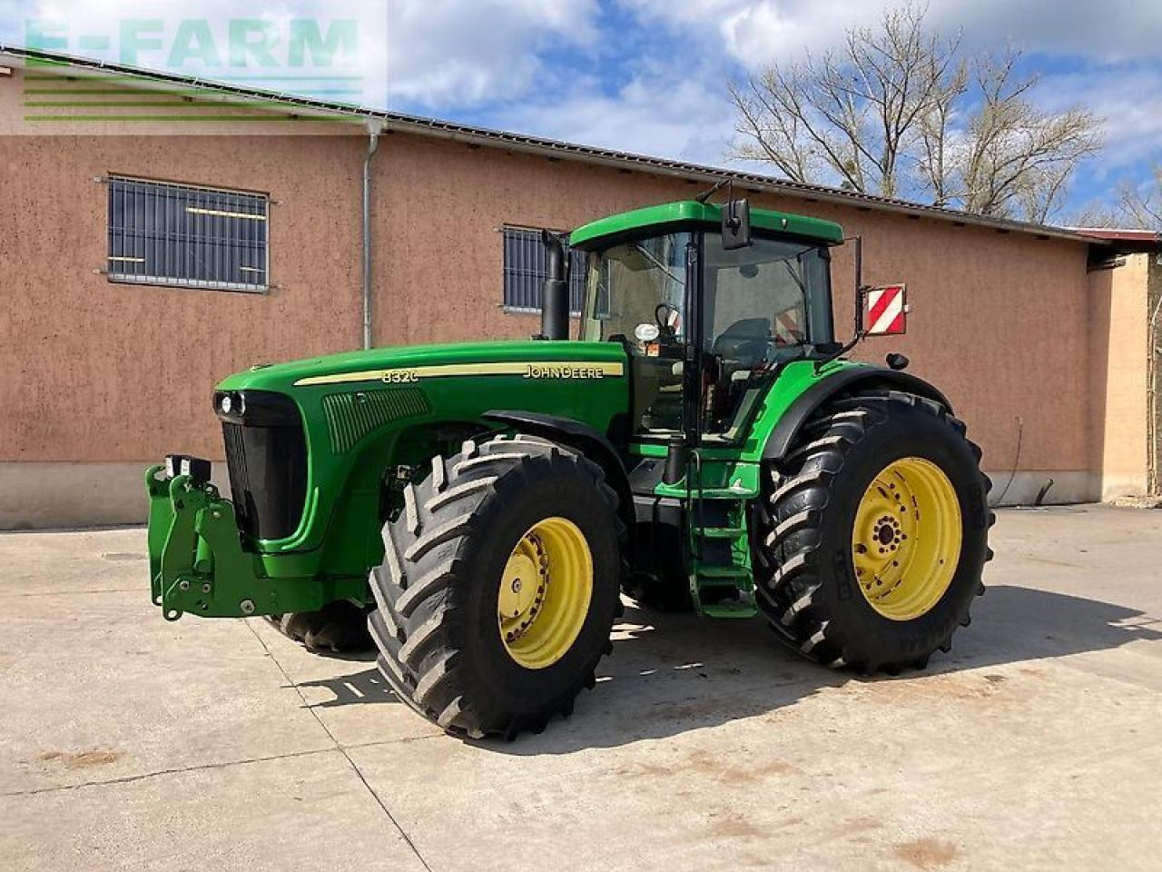 John Deere 8320 ils - Tractor: foto 1 John Deere 8320 ils - Tractor: foto 1