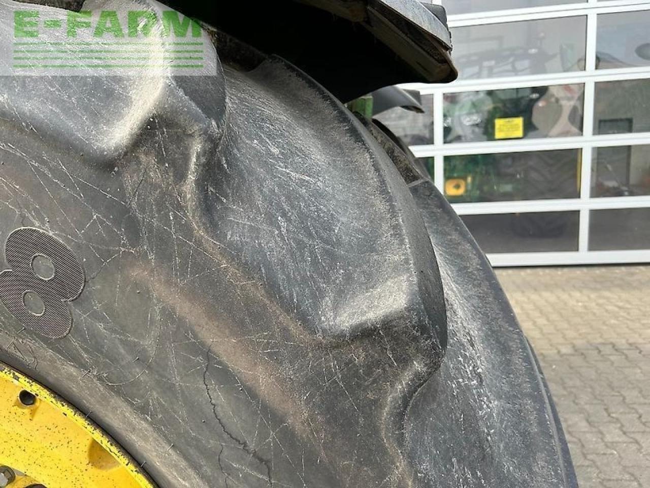 Tractor John Deere 8335r: foto 15