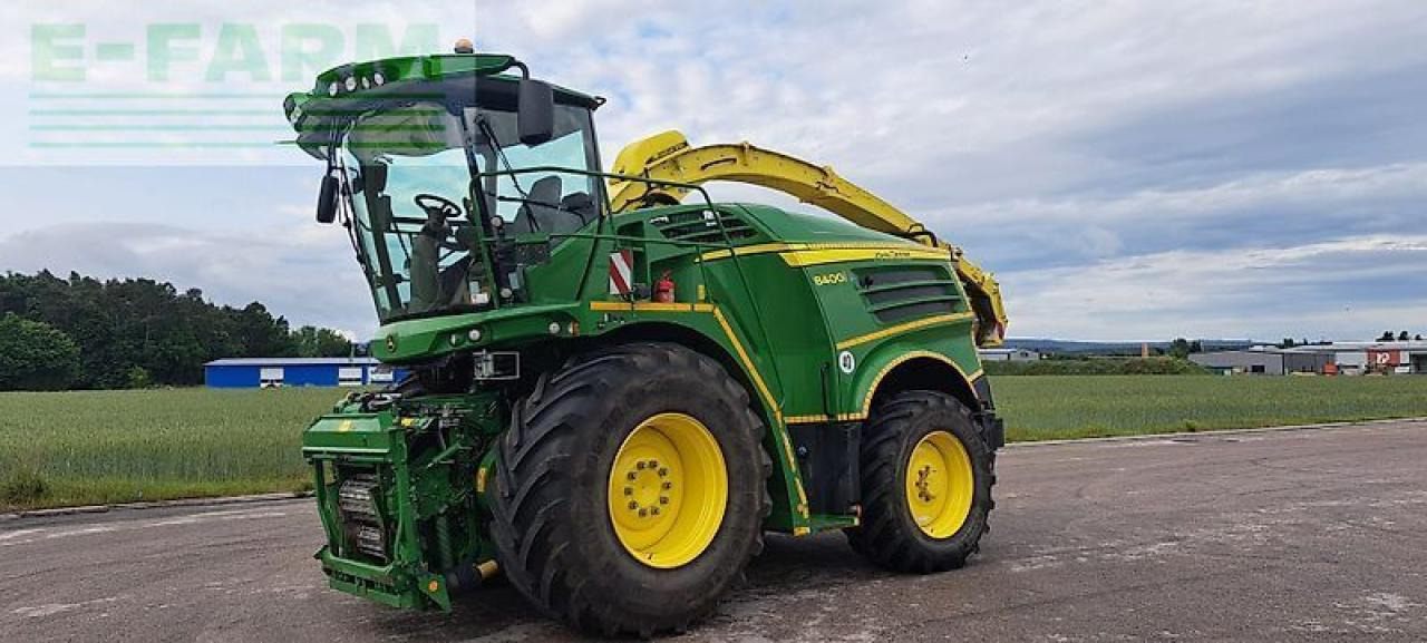John Deere 8400 - Cosechadora de forraje: foto 1 John Deere 8400 - Cosechadora de forraje: foto 1