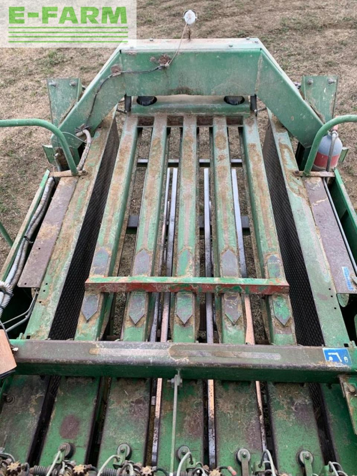 Empacadora de pacas cuadradas John Deere John Deere 690: foto 6