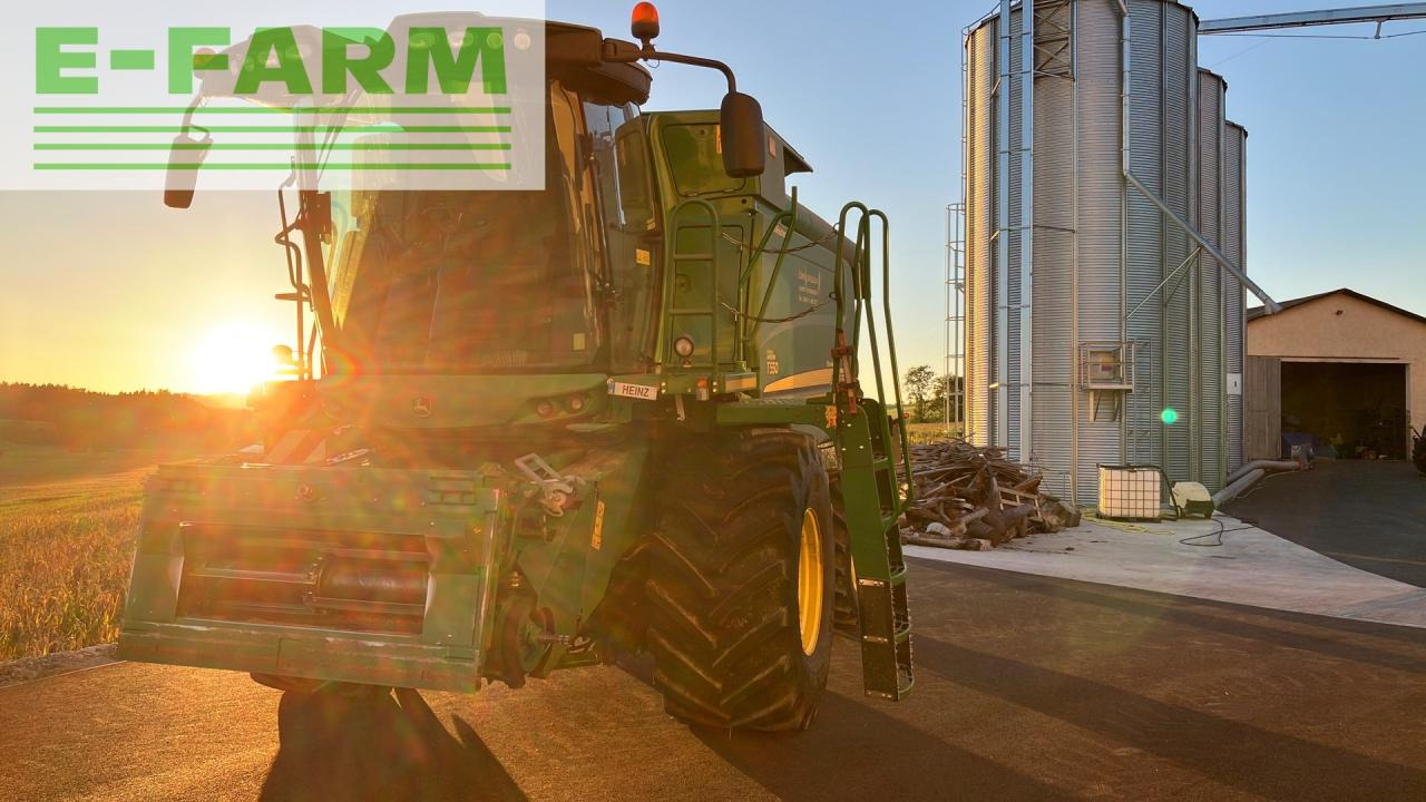 John Deere T550 HM - Cosechadora de granos: foto 1 John Deere T550 HM - Cosechadora de granos: foto 1