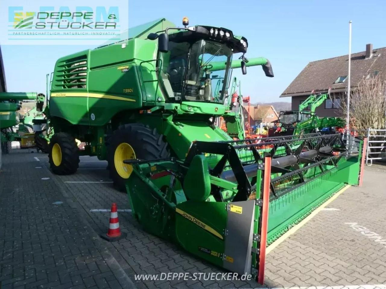 John Deere t550 hm mit 620r + sww - Cosechadora de granos: foto 4 John Deere t550 hm mit 620r + sww - Cosechadora de granos: foto 4