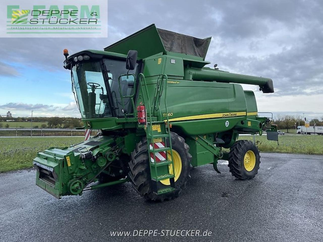 John Deere t560 hillmaster mit 620r und rapstisch - Cosechadora de granos: foto 1 John Deere t560 hillmaster mit 620r und rapstisch - Cosechadora de granos: foto 1