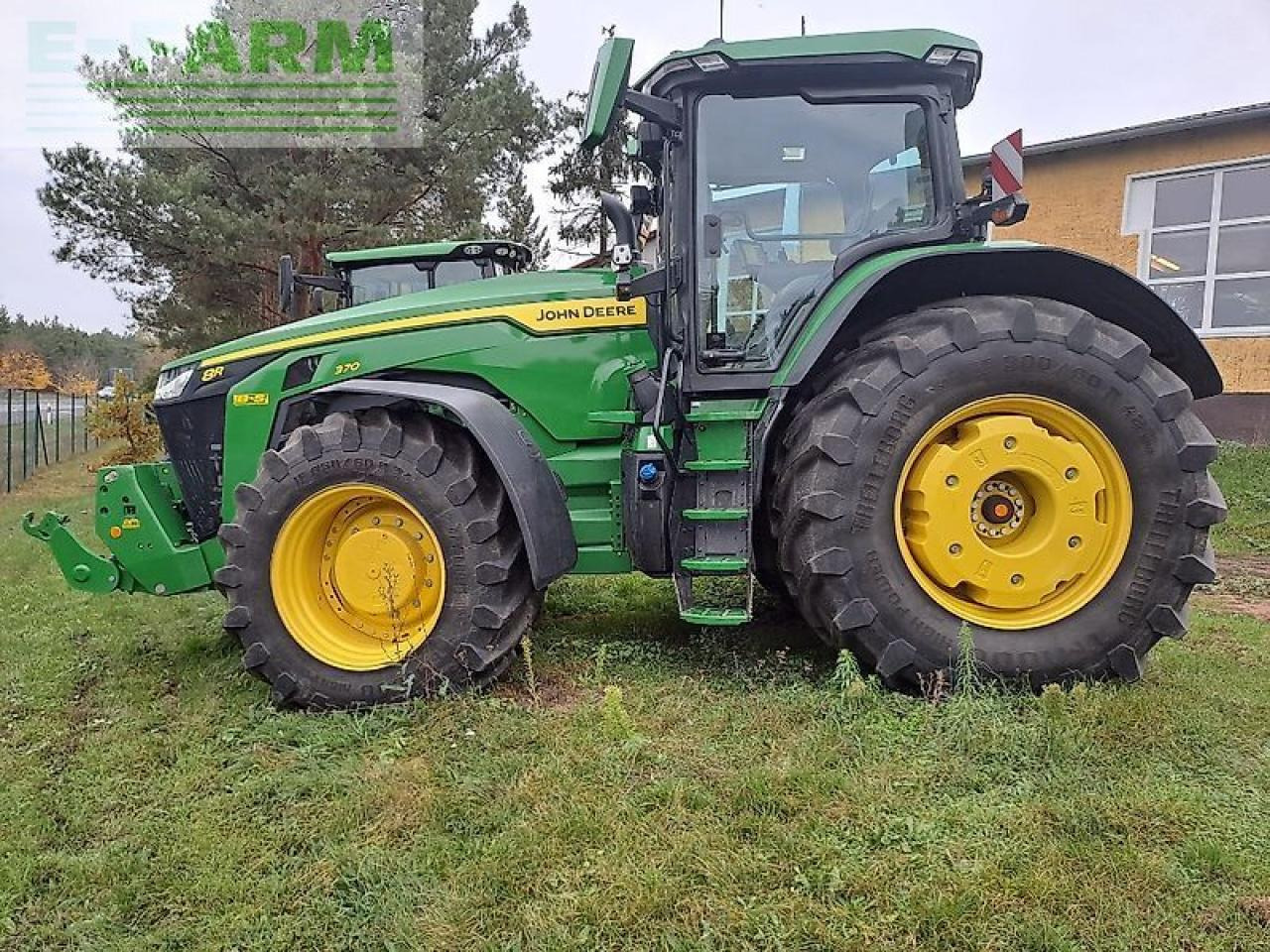 John Deere traktor 8r370 - Tractor: foto 1 John Deere traktor 8r370 - Tractor: foto 1