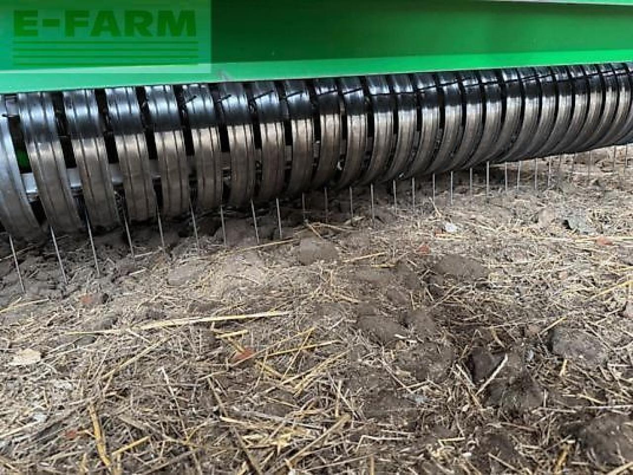 John Deere v461m - Empacadora de pacas cuadradas: foto 4 John Deere v461m - Empacadora de pacas cuadradas: foto 4