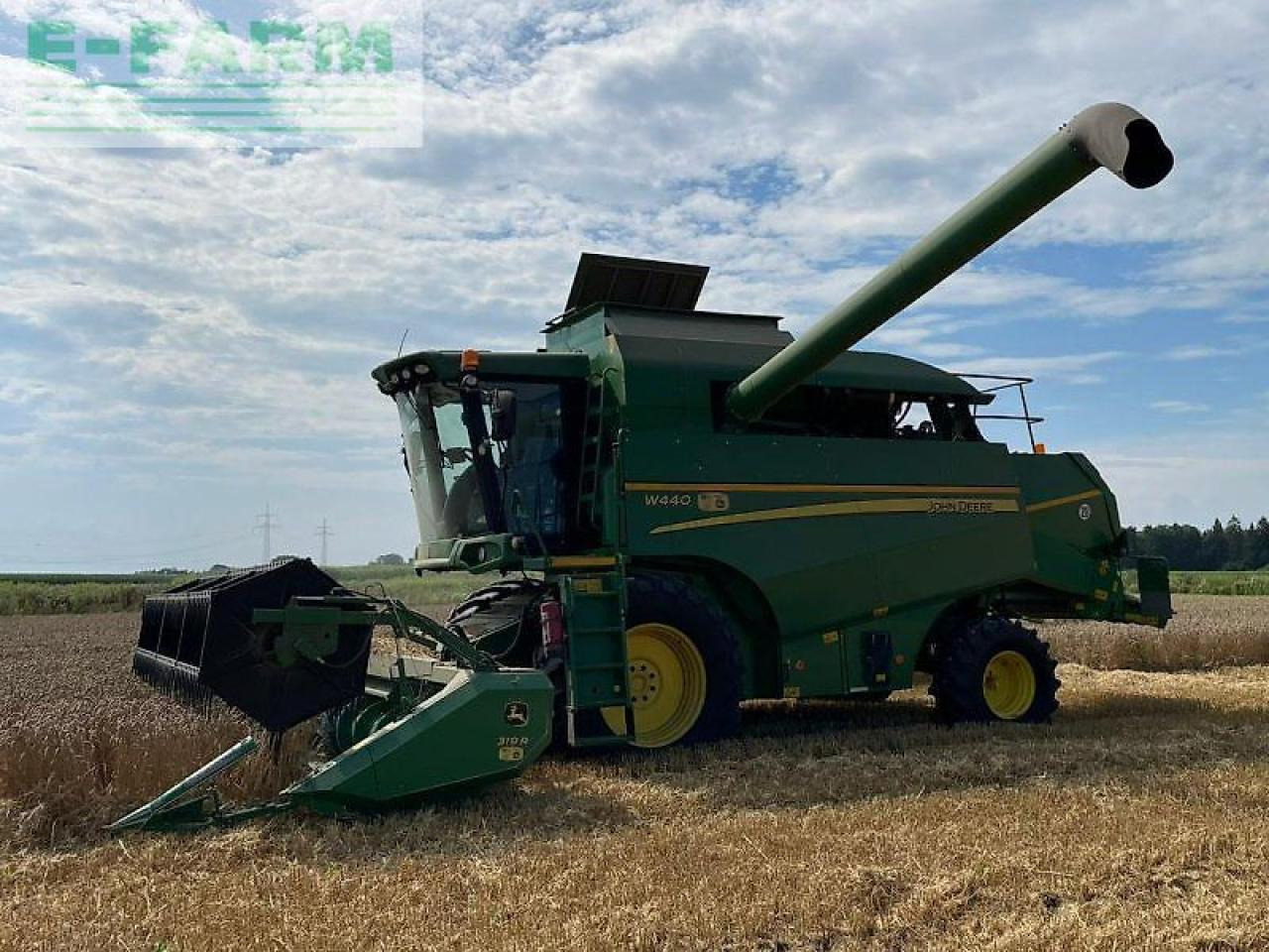 John Deere w440 ptc - Cosechadora de granos: foto 2 John Deere w440 ptc - Cosechadora de granos: foto 2