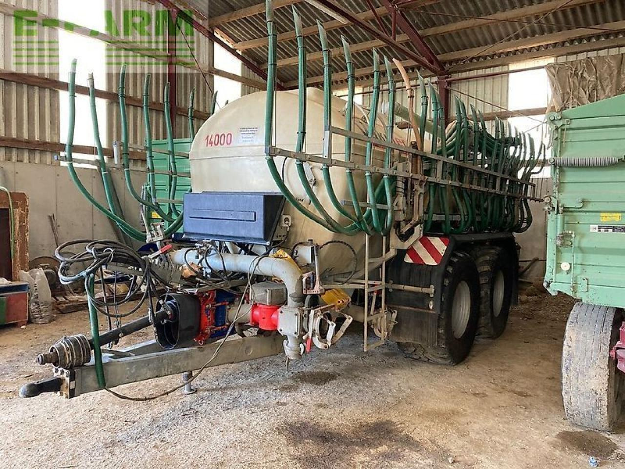 K 14 PUL 14m3 mit 15m Schleppschlauch - Maquinaria para fertilización: foto 2 K 14 PUL 14m3 mit 15m Schleppschlauch - Maquinaria para fertilización: foto 2