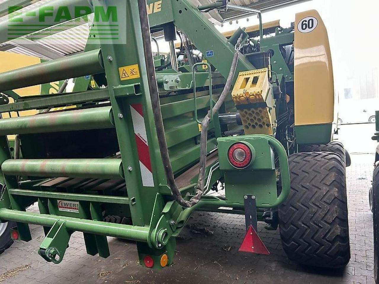 Krone big pack 1270 vc multi-bale - Empacadora de pacas cuadradas: foto 3 Krone big pack 1270 vc multi-bale - Empacadora de pacas cuadradas: foto 3