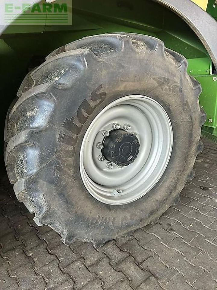 Krone bigx 630 - Cosechadora de forraje: foto 4 Krone bigx 630 - Cosechadora de forraje: foto 4