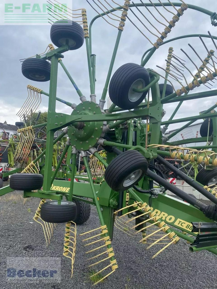 Krone schwadro tc 880 - Henificadora: foto 3 Krone schwadro tc 880 - Henificadora: foto 3